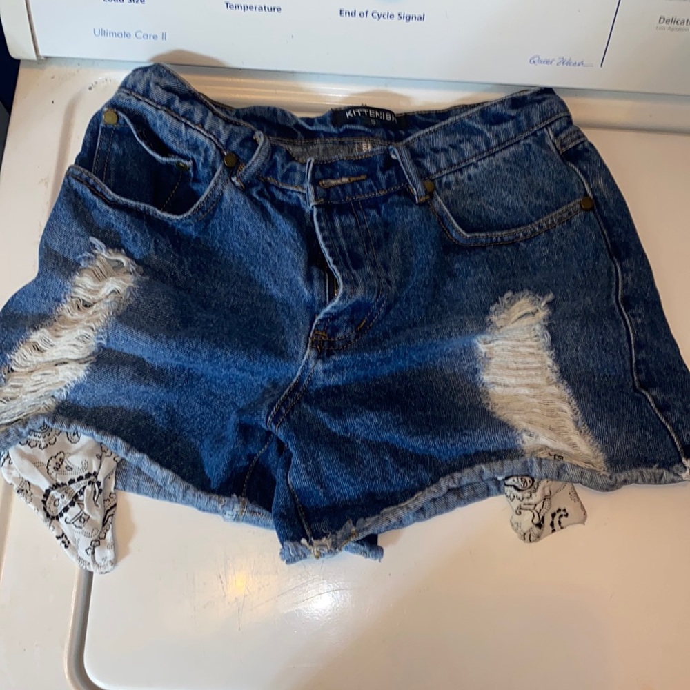 Jean Jesse decker shorts with bandana pocket